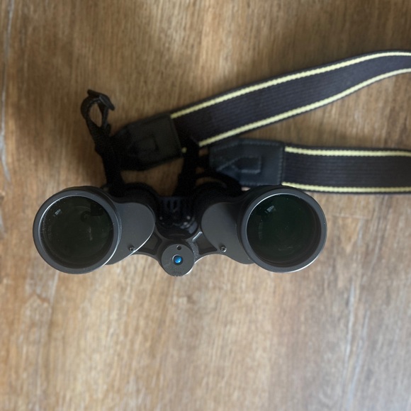 VTG Swift 8x42 Ultralite Binoculars, FMC, Japan, Excellent Condition W/ Case - Picture 13 of 15